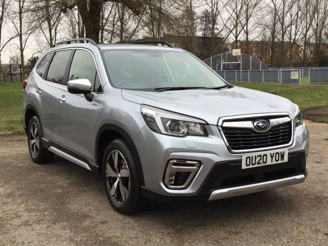 Subaru Forester 2.0i e-Boxer XE Premium 5dr Lineartronic Estate Petrol / Electric Hybrid Ice Silver Metallic
