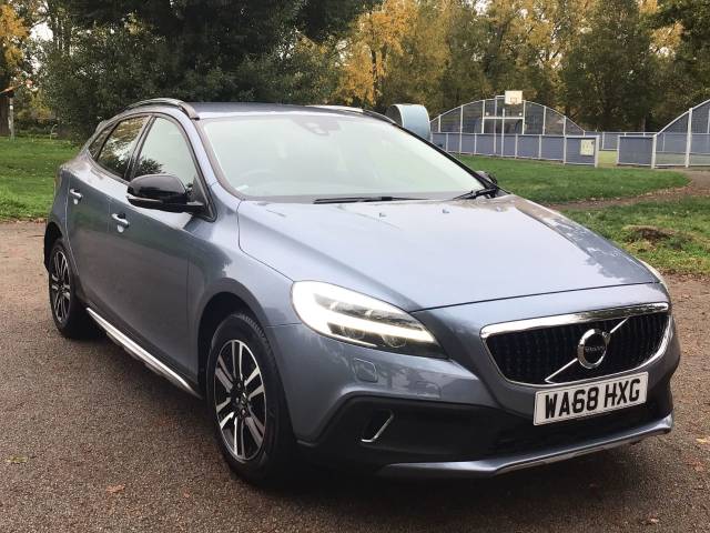 Volvo V40 2.0 T3 [152] Cross Country Nav Plus 5dr Hatchback Petrol Mussell Blue Metallic