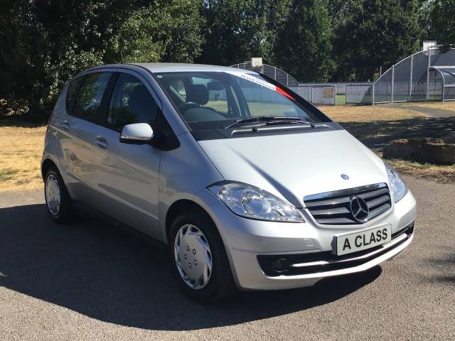Mercedes-Benz A Class 1.5 A160 Classic SE 5dr CVT Auto Hatchback Petrol Silver